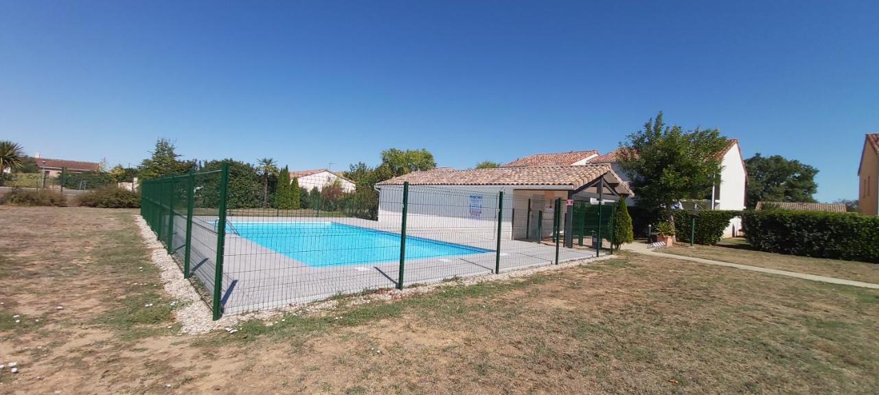 La Campagne Romantique - Avec Entree Autonome, Clim Neuve, Parking Prive & Sa Piscine ! - Saint-Sulpice  Bagian luar foto