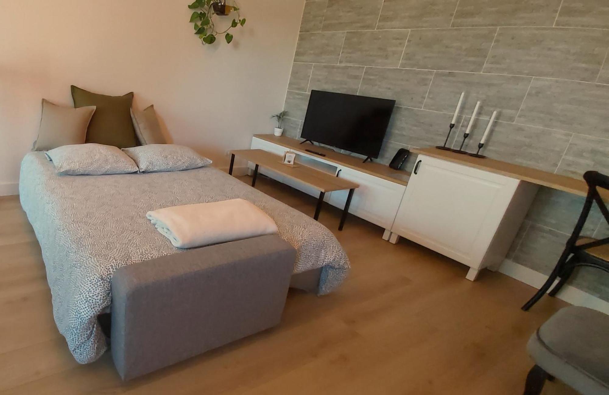 La Campagne Romantique - Avec Entree Autonome, Clim Neuve, Parking Prive & Sa Piscine ! - Saint-Sulpice  Bagian luar foto
